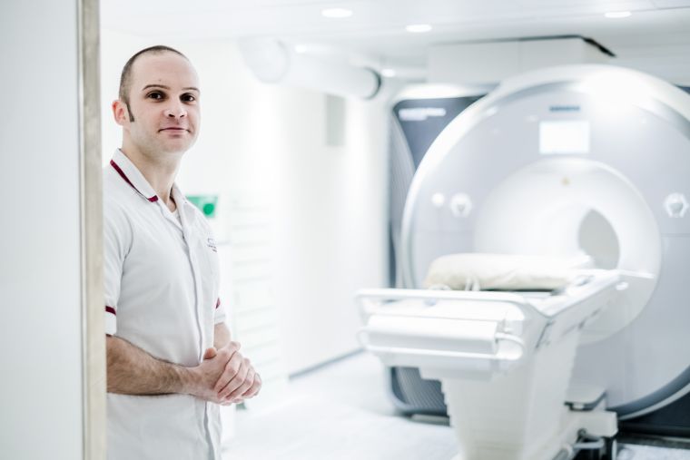 We have state of the art magnetic resonance facilities, including three whole body MRI scanner and a hyperpoleriser for metabolic studies.